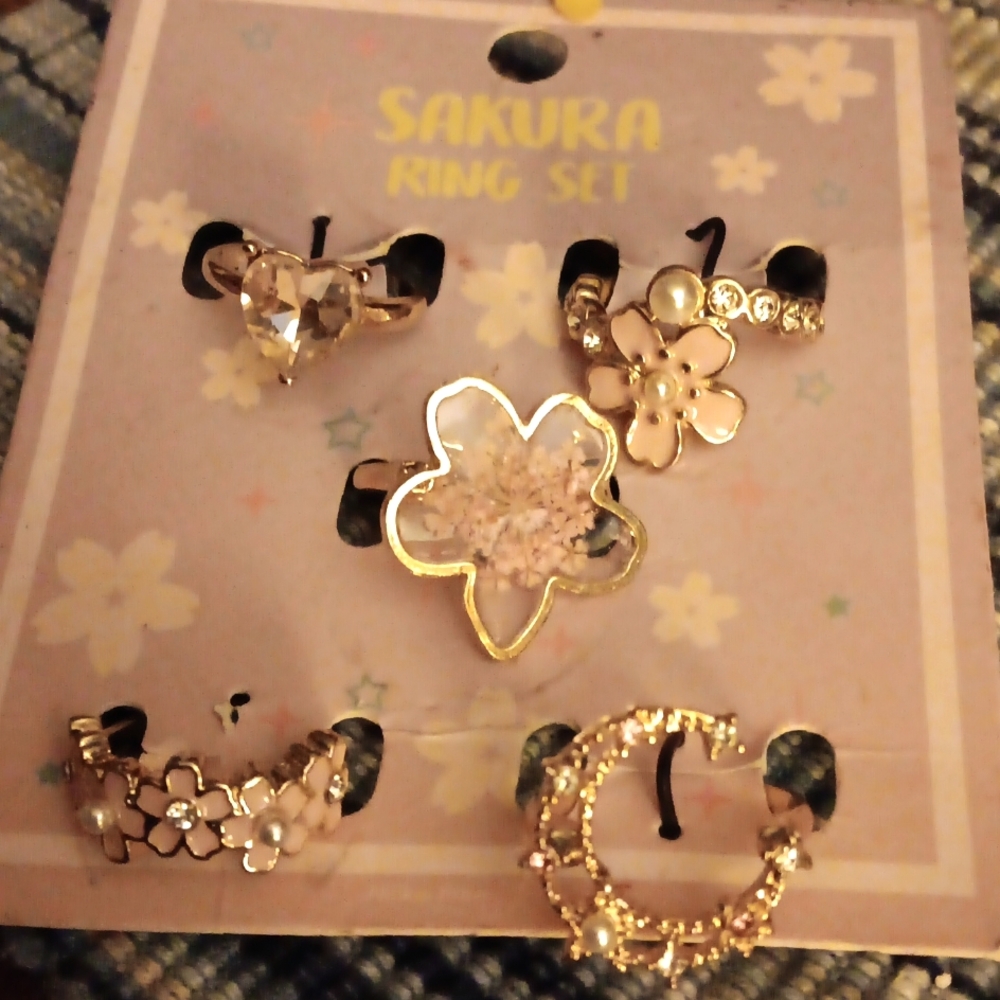 SPARKLING RING SET